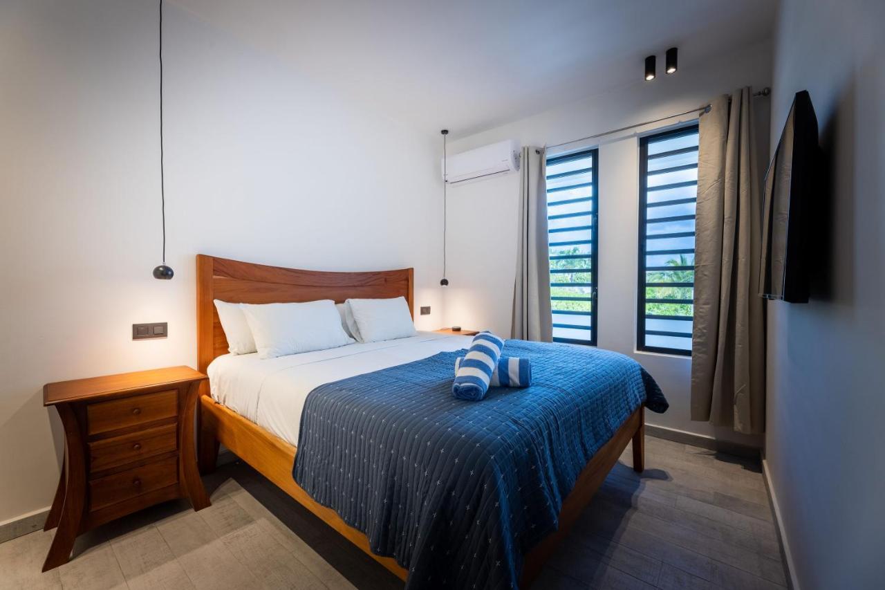 The Reef - Blue Bay Golf & Beach Resort 빌렘스타트 외부 사진