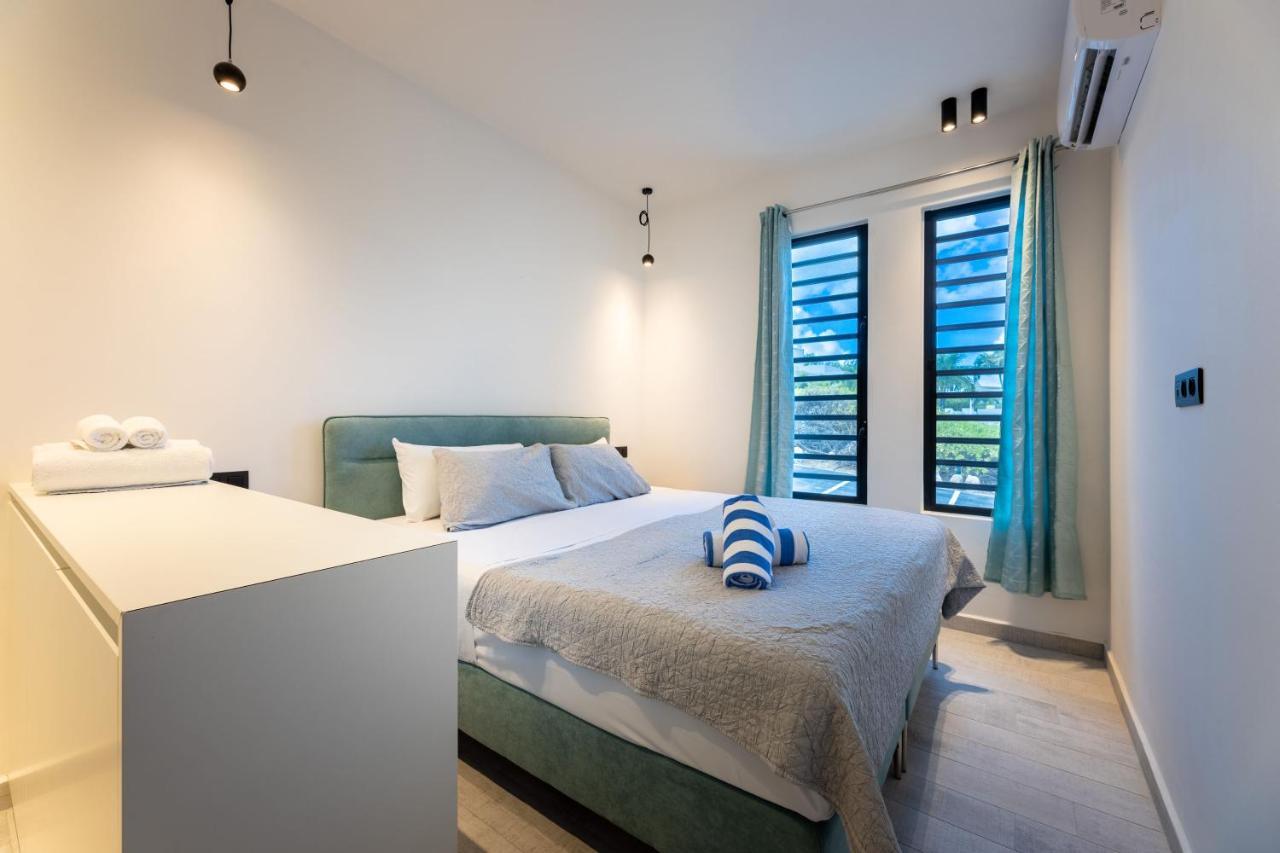 The Reef - Blue Bay Golf & Beach Resort 빌렘스타트 외부 사진